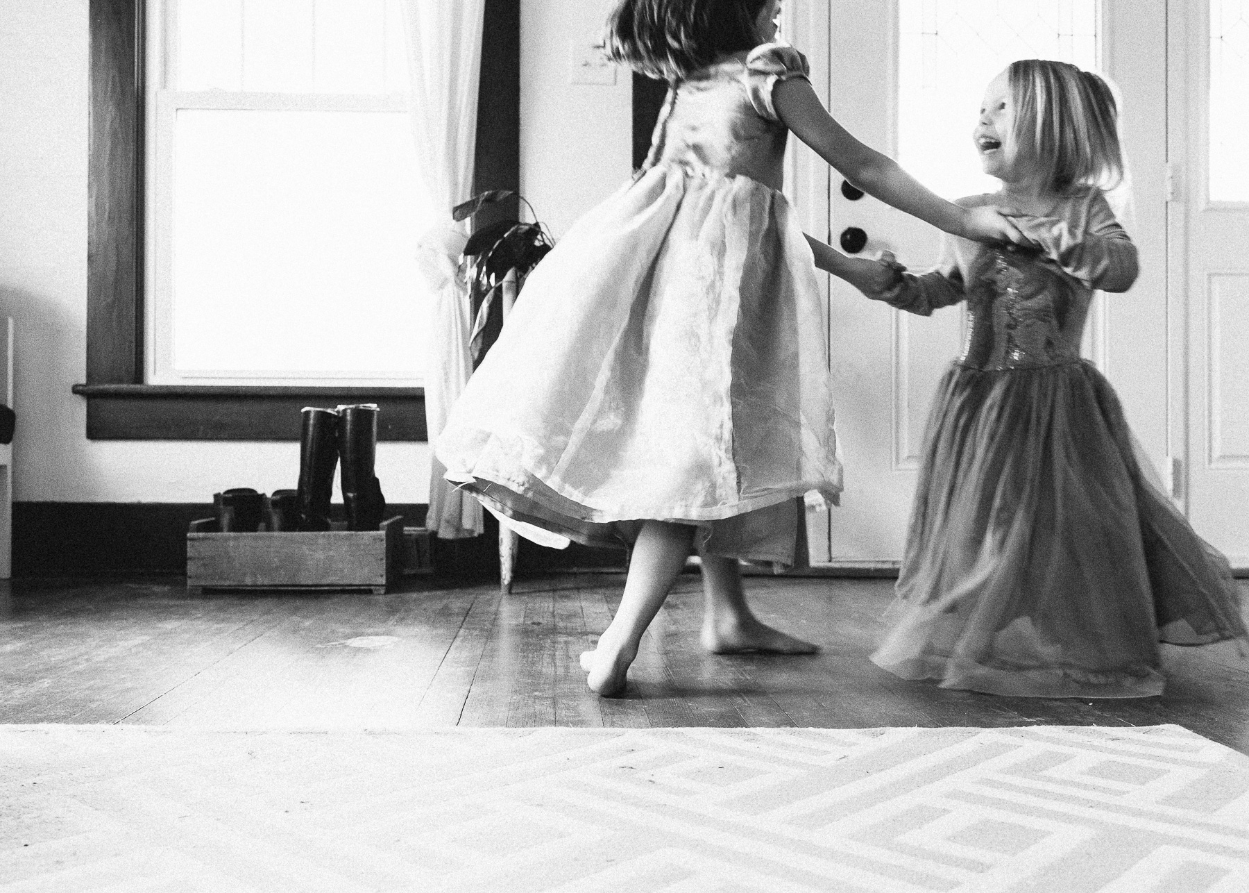 sisters dancing