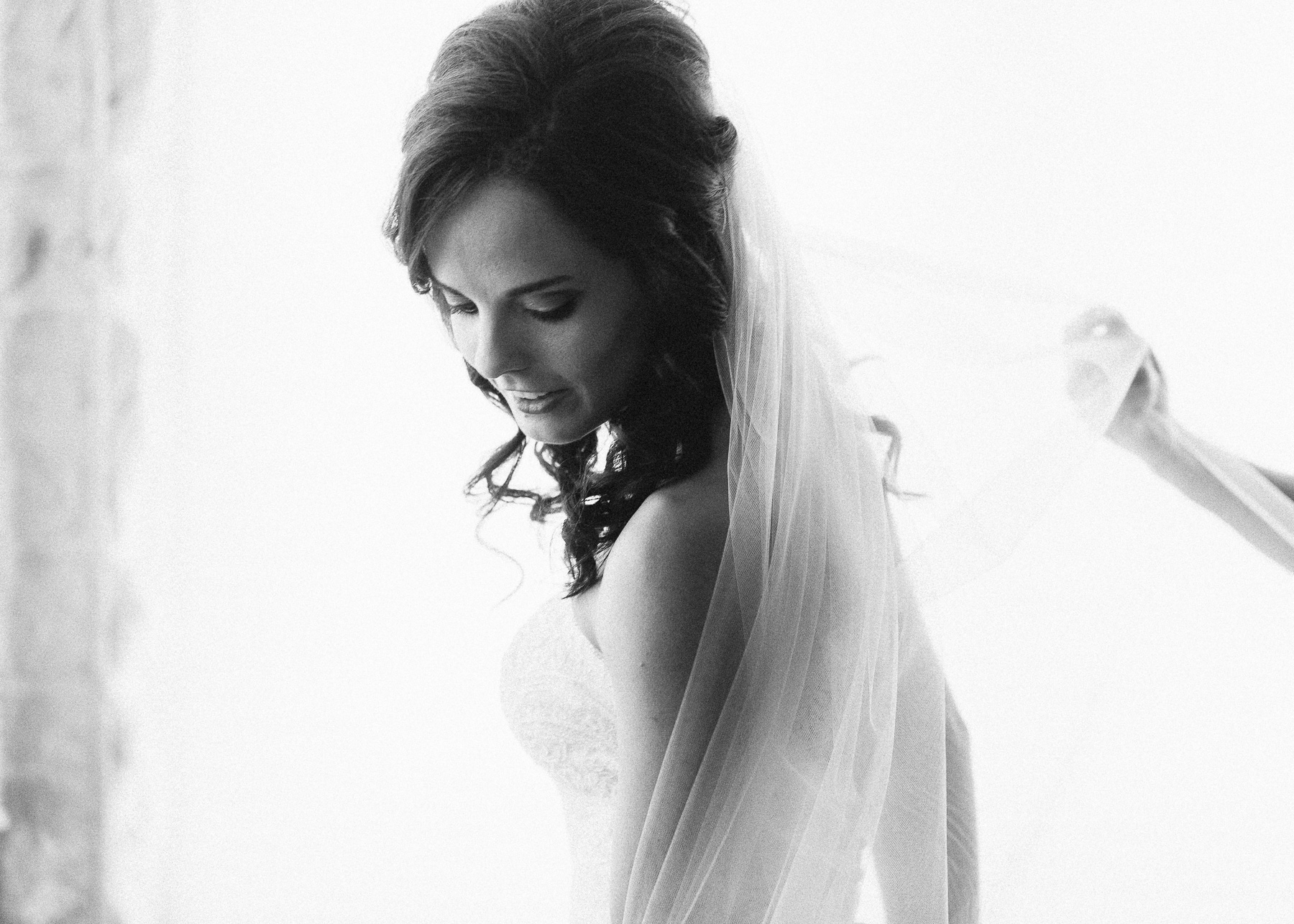 bride with veil