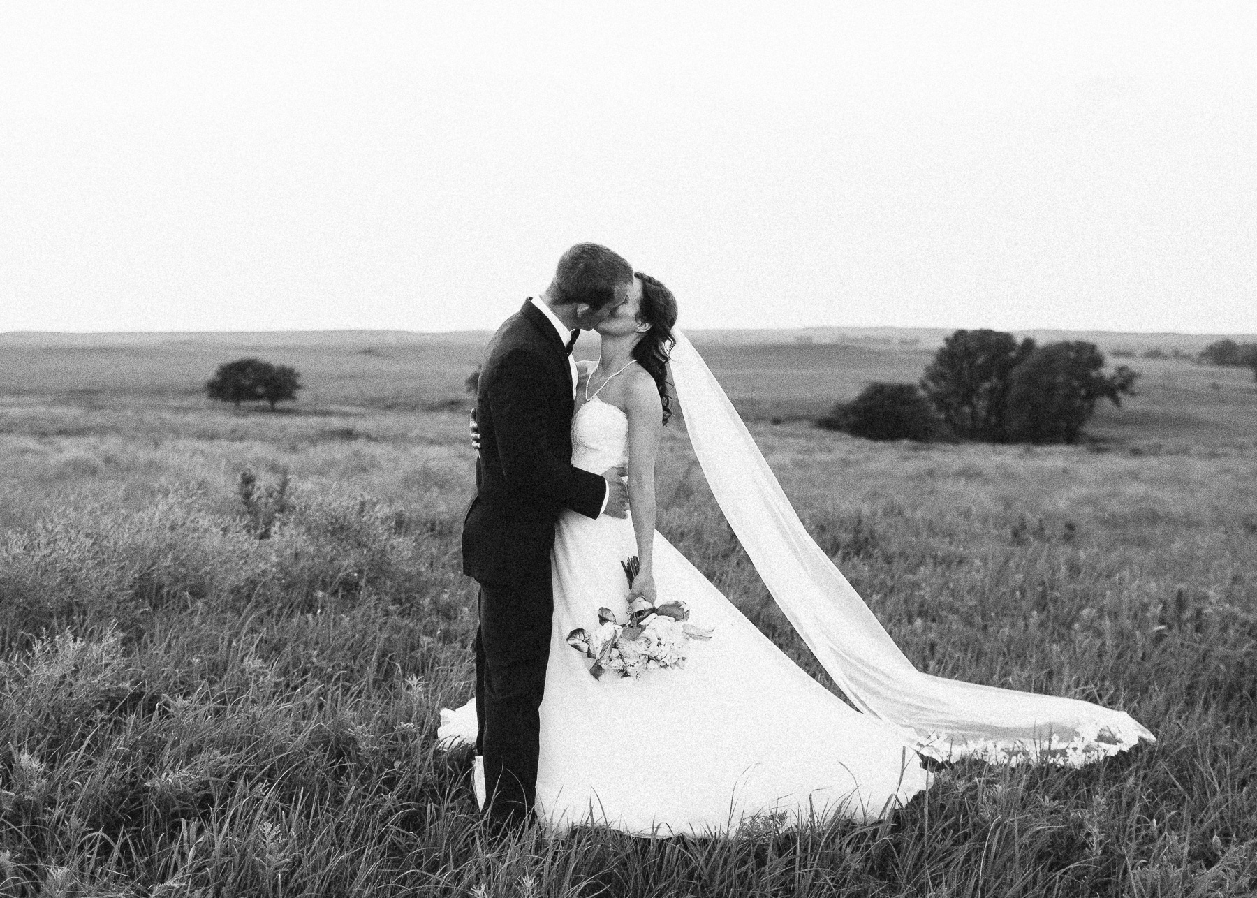 bride and groom sunset portraits